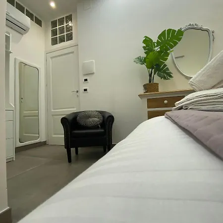 Tuscolo Metro A House Daire
