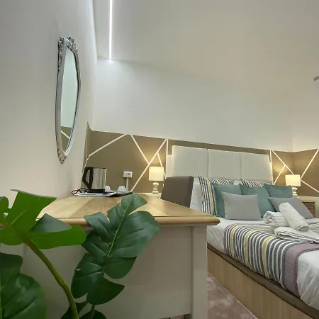 Tuscolo Metro A House *