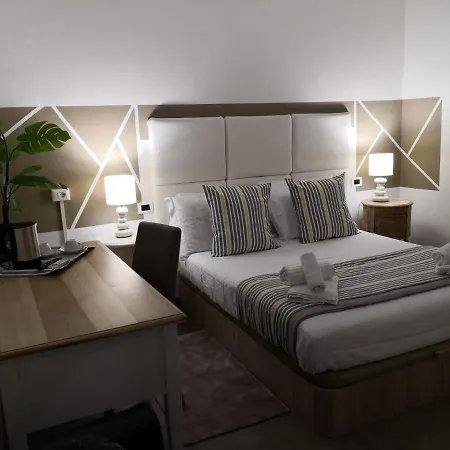 Tuscolo Metro A House Apartamento *