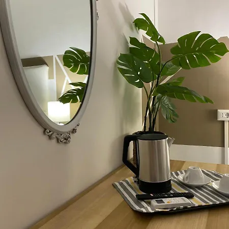 Tuscolo Metro A House Apartamento Roma