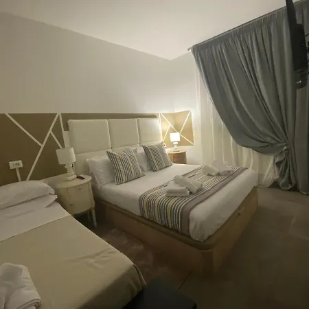 Tuscolo Metro A House Apartamento Roma