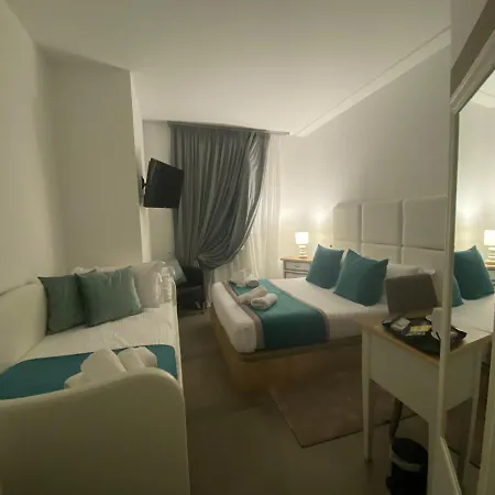 Tuscolo Metro A House * Roma