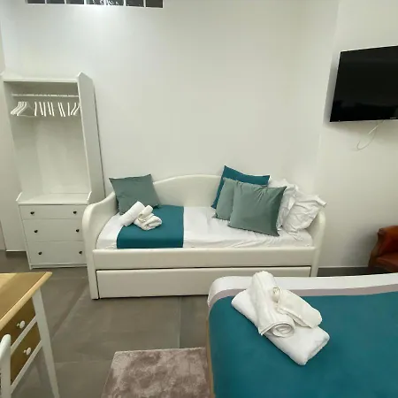 Tuscolo Metro A House *