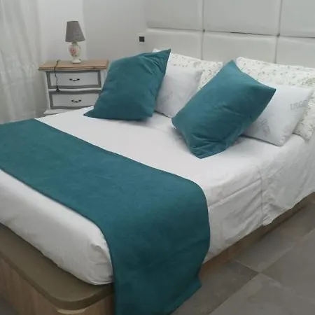 Tuscolo Metro A House Apartamento *