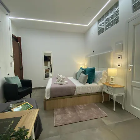 Tuscolo Metro A House * Roma