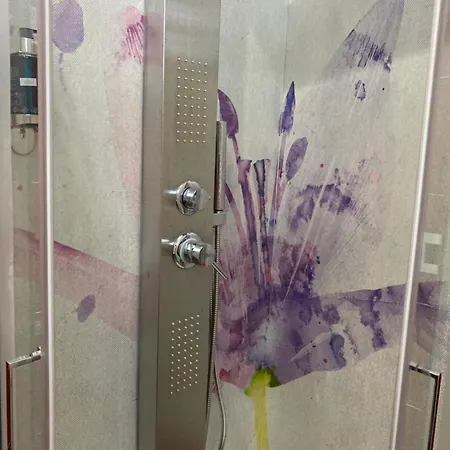 Tuscolo Metro A House Apartamento Roma